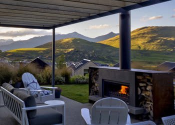 Mountain View Outdoor Living Space