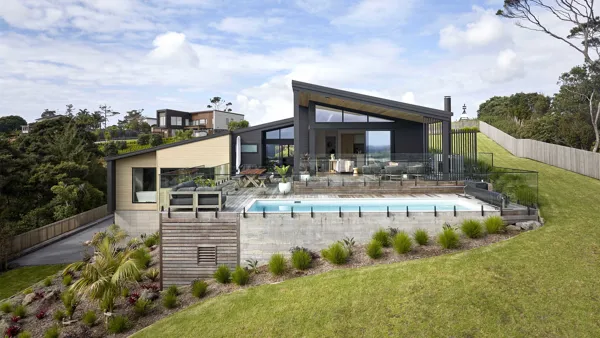 Harbour Edge Living - North Shore house image
