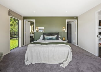 Master Bedroom Luxury Green And Gold